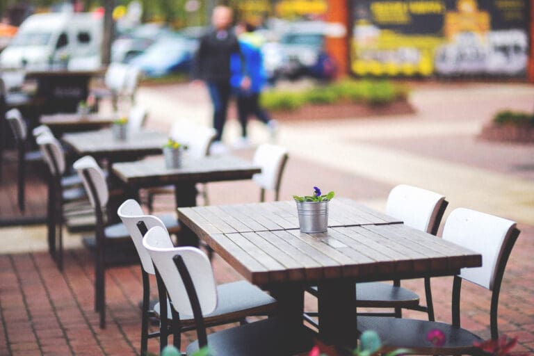 restaurant-tables